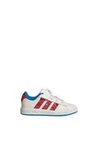 Adidas - Pantofelki dla dzieci adidas Marvel Spider-Man Grand. Zapięcie: pasek. Kolor: czerwony, niebieski, wielokolorowy, biały. Wzór: motyw z bajki. Sport: turystyka piesza
