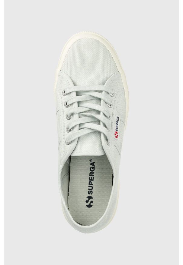 Superga tenisówki damskie. Nosek buta: okrągły. Kolor: niebieski. Materiał: guma