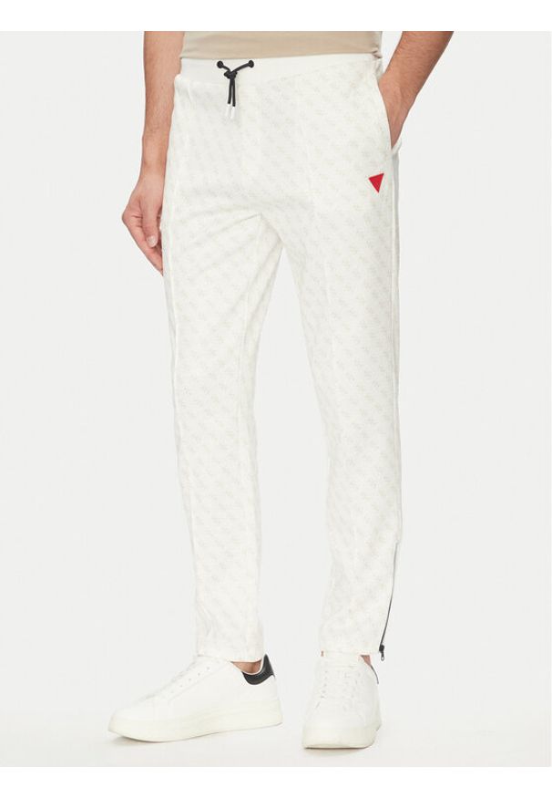 Guess Spodnie dresowe Korbin Z2BB05 FL04Q Écru Regular Fit. Materiał: bawełna