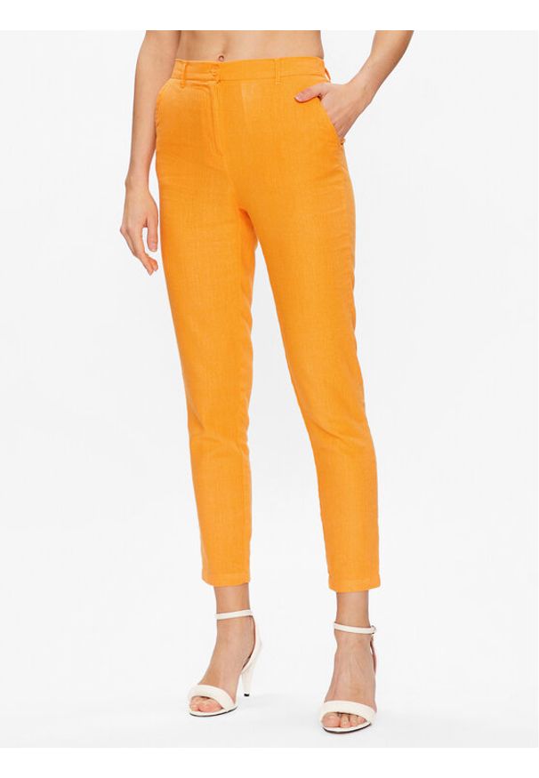 only - ONLY Spodnie materiałowe 15278713 Pomarańczowy Regular Fit. Kolor: pomarańczowy. Materiał: wiskoza