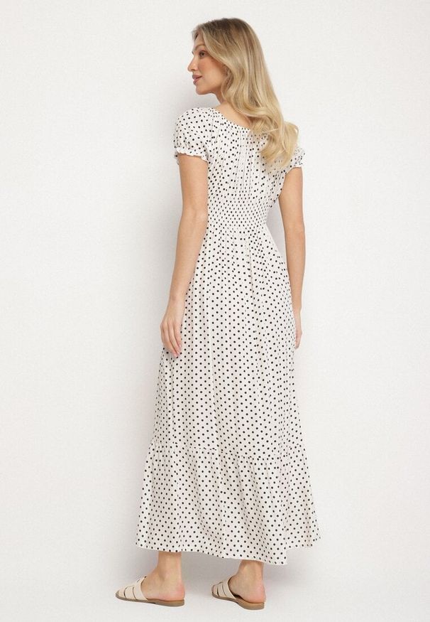 Born2be - Biała Sukienka z Bawełną w Kropki Ellisla. Okazja: na co dzień. Kolor: biały. Materiał: bawełna. Wzór: kropki. Styl: casual, elegancki