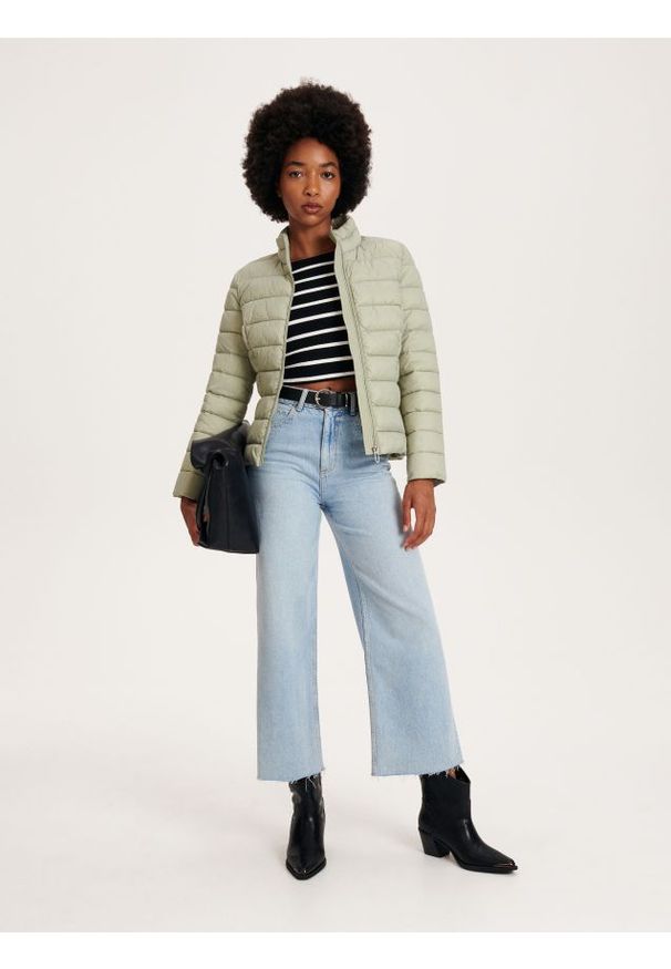 Reserved - Pikowana kurtka - jasnozielony. Kolor: zielony. Materiał: tkanina