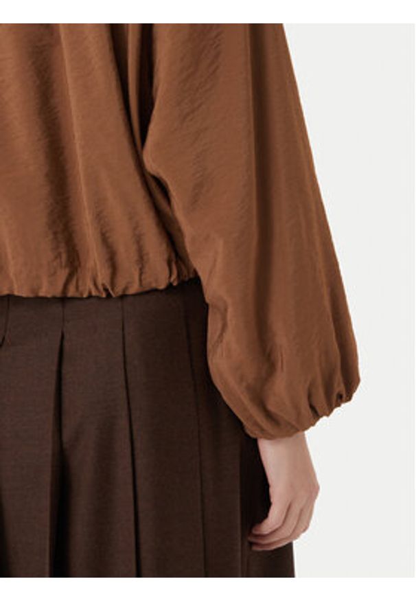 Marella Kurtka przejściowa Fico 2613041174 Brązowy Regular Fit. Kolor: brązowy. Materiał: wiskoza