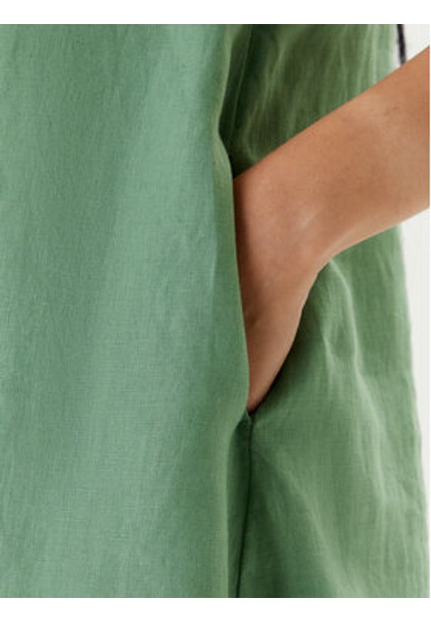United Colors of Benetton - United Colors Of Benetton Sukienka letnia 4AGHDV0AX Zielony Relaxed Fit. Kolor: zielony. Materiał: len. Sezon: lato