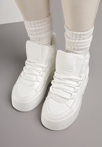 Born2be - Białe Ocieplane Sneakersy na Grubej Podeszwie z Tłoczonym Wzorem Anweda. Okazja: na co dzień. Kolor: biały. Materiał: jeans #7