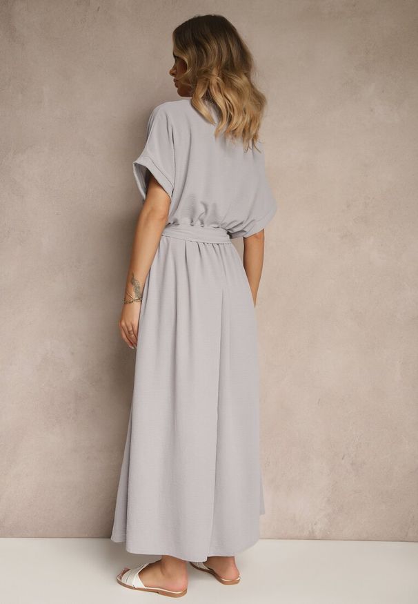 Renee - Szara Rozkloszowana Sukienka z Bawełną i Paskiem Lunapinia. Okazja: na co dzień. Kolor: szary. Materiał: bawełna. Styl: casual