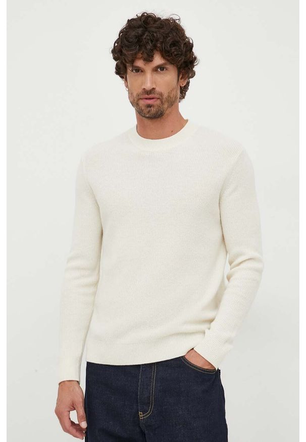 Sisley sweter wełniany męski kolor beżowy. Kolor: beżowy. Materiał: wełna. Wzór: gładki. Styl: klasyczny