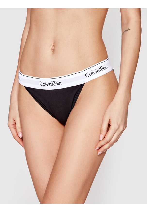 Calvin Klein Underwear Figi klasyczne Tanga 000QF4977A Czarny. Kolor: czarny. Materiał: bawełna
