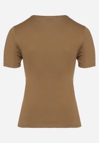 Born2be - Ciemnozielony Bawełniany T-shirt Koszulka z Krótkim Rękawem Zdobiona Nadrukiem i Cyrkoniami Corila. Okazja: na spacer, na co dzień. Kolekcja: plus size. Kolor: zielony. Materiał: bawełna. Długość rękawa: krótki rękaw. Długość: krótkie. Wzór: nadruk, aplikacja. Styl: casual, klasyczny, glamour #5