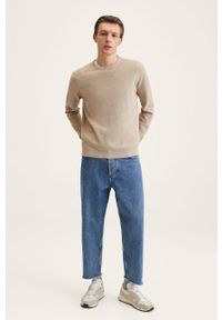 Mango Man Sweter męski kolor transparentny lekki. Okazja: na co dzień. Kolor: beżowy. Materiał: włókno. Długość rękawa: długi rękaw. Długość: długie. Styl: casual #3