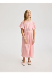 Reserved - Kombinezon z krótkim rękawem - pastelowy róż. Kolor: różowy. Materiał: tkanina. Długość rękawa: krótki rękaw