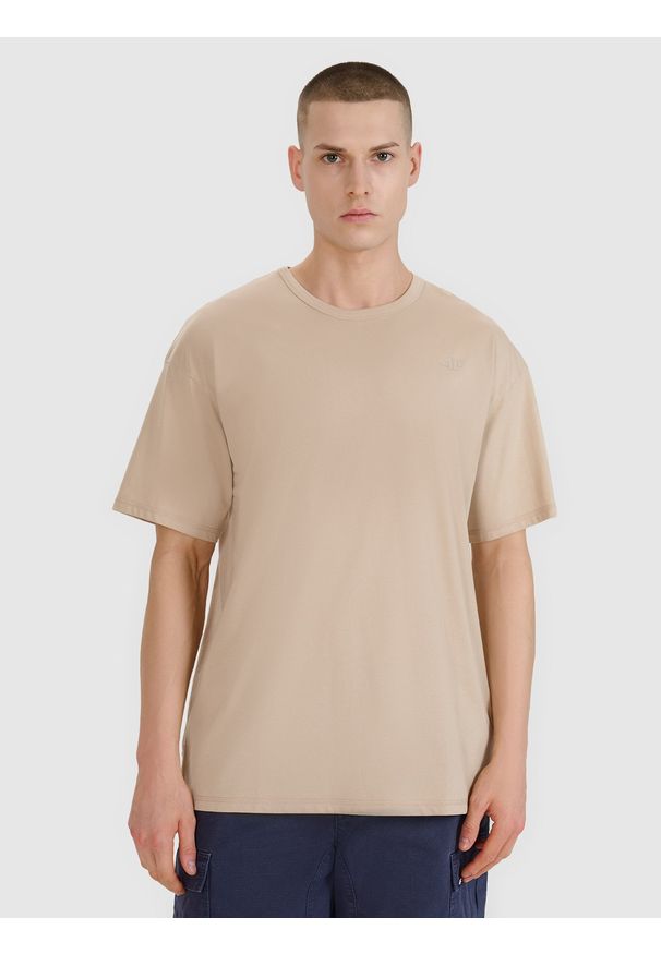 4f - 4F T-shirt oversize gładki męski - brązowy M. Okazja: na co dzień. Kolor: brązowy. Materiał: dzianina, bawełna, jersey. Długość rękawa: krótki rękaw. Długość: krótkie. Wzór: gładki. Styl: klasyczny, sportowy, casual