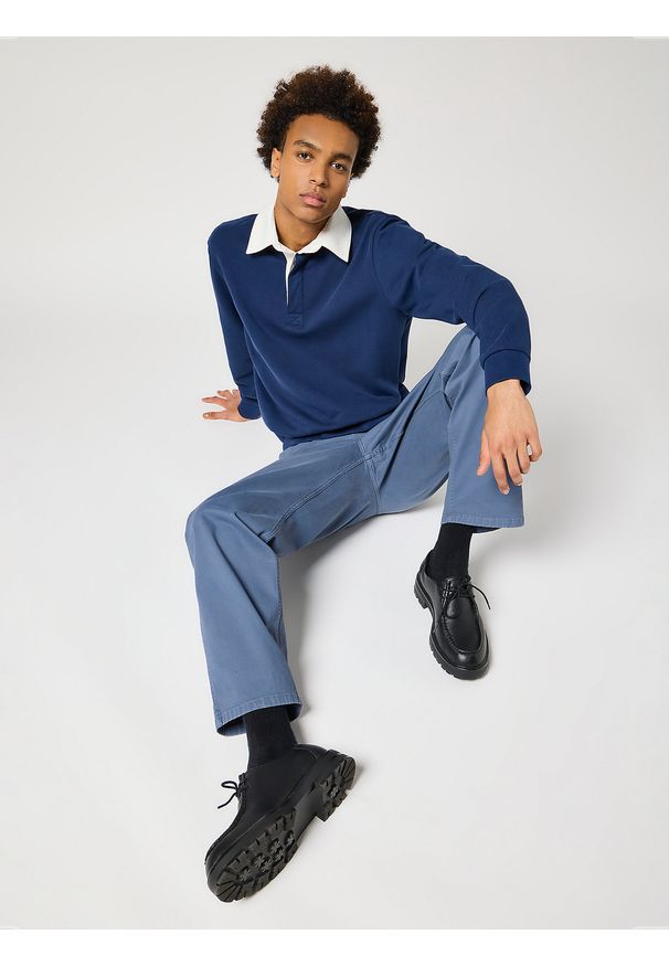 Wrangler - WRANGLER MĘSKIE SPODNIE CHWRANGLER CASEY JONES CHINO RELAXED GRISAI 112356859