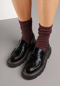 Born2be - Czarne Lakierowane Półbuty w Stylu Mokasynów Rivzakia. Okazja: na co dzień. Kolor: czarny. Materiał: lakier. Styl: klasyczny, casual