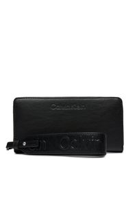 Calvin Klein Duży Portfel Damski Gracie Wallet W/Strap Lg K60K611388 Czarny. Kolor: czarny. Materiał: skóra