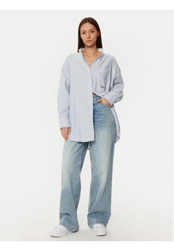 Tommy Jeans Koszula DW0DW20209 Niebieski Oversize. Kolor: niebieski. Materiał: bawełna