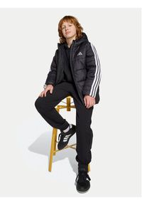 Adidas - adidas Kurtka zimowa Essentials 3-Stripes JL7402 Czarny Regular Fit. Kolor: czarny. Materiał: syntetyk. Sezon: zima #4