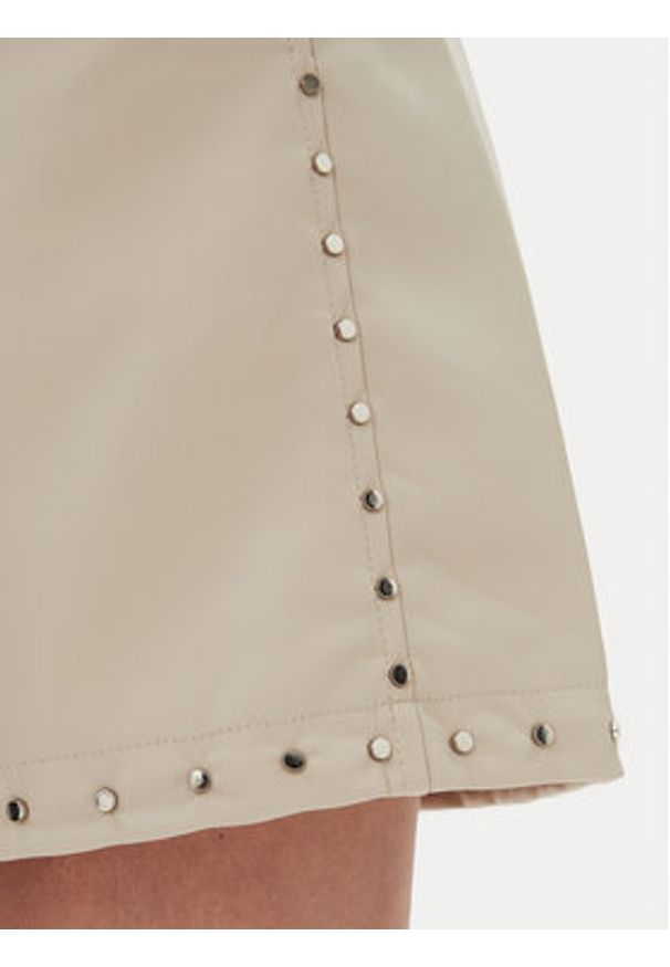 Bruuns Bazaar Szorty z imitacji skóry Tullamo BBW4393 Beżowy Regular Fit. Kolor: beżowy. Materiał: skóra