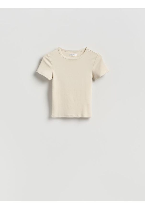 Reserved - T-shirt slim fit z modalem - kremowy. Kolor: kremowy. Materiał: bawełna, dzianina