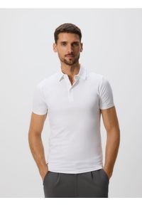 Reserved - Koszulka polo slim - biały. Typ kołnierza: polo. Kolor: biały. Materiał: dzianina, wiskoza