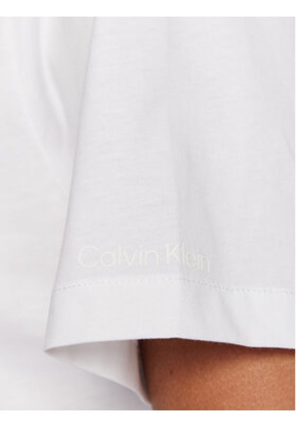 Calvin Klein T-Shirt Smooth K20K205338 Biały Regular Fit. Kolor: biały. Materiał: bawełna