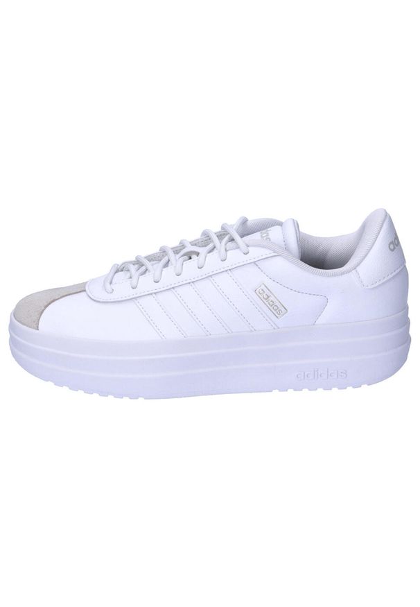 Adidas - Buty do chodzenia damskie adidas VL Court Bold. Kolor: biały. Obcas: na platformie. Sport: turystyka piesza