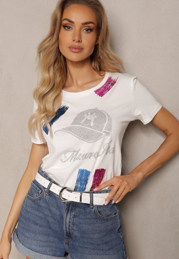 Renee - Biały T-shirt z Bawełny z Krótkim Rękawem i Ozdobnym Nadrukiem z Cyrkoniami Balara. Okazja: na co dzień. Kolor: biały. Materiał: bawełna. Długość rękawa: krótki rękaw. Długość: krótkie. Wzór: nadruk. Styl: casual