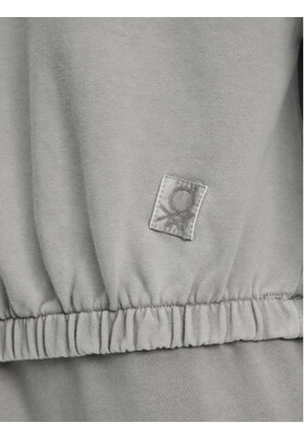 United Colors of Benetton - United Colors Of Benetton Bluza 39BLD109O Szary Regular Fit. Kolor: szary. Materiał: bawełna