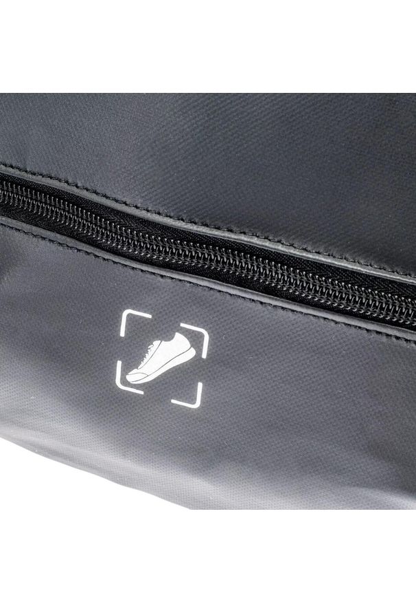 IQ - Ofelius Logo Duffle Bag. Kolor: czerwony, wielokolorowy, czarny