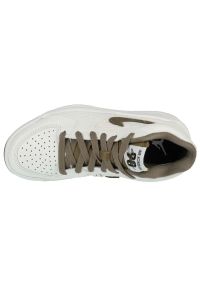 Buty Nike Air Jordan Stadium 90 FB2269-102 białe. Zapięcie: sznurówki. Kolor: biały. Materiał: skóra, guma. Szerokość cholewki: normalna. Model: Nike Air Jordan