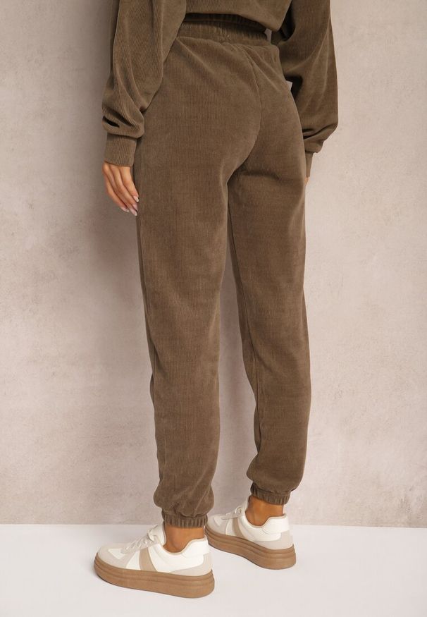 Renee - Brązowe Dresowe Spodnie z Bawełną High Waist Wykończone w Pasie Gumką Ekadela. Stan: podwyższony. Kolor: brązowy. Materiał: bawełna, dresówka