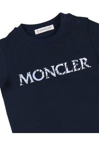 MONCLER KIDS - Granatowa koszulka z logo. Kolor: niebieski. Materiał: bawełna. Wzór: napisy