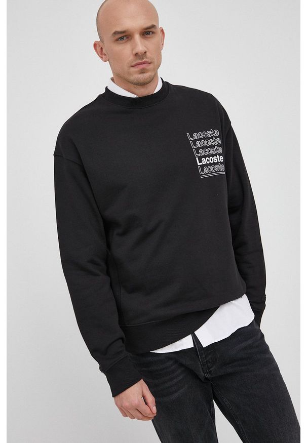 Lacoste Bluza bawełniana męska kolor czarny z nadrukiem. Okazja: na co dzień. Kolor: czarny. Materiał: bawełna. Wzór: nadruk. Styl: casual