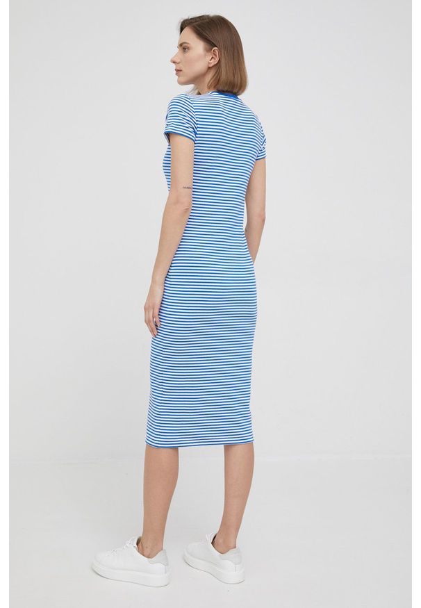 Polo Ralph Lauren sukienka mini prosta. Okazja: na co dzień. Typ kołnierza: polo. Kolor: niebieski. Materiał: dzianina. Długość rękawa: krótki rękaw. Typ sukienki: proste. Styl: casual. Długość: mini