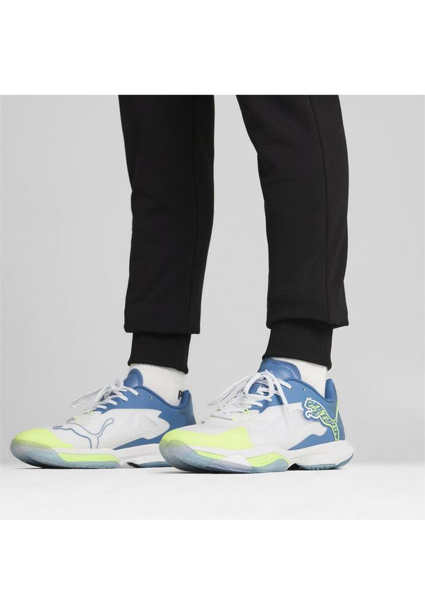 Puma - Buty do piłki ręcznej Vantage NITRO™ PUMA White Blue Horizon Fizzy Apple Yellow. Kolor: niebieski, wielokolorowy, biały, żółty. Materiał: syntetyk, tkanina, materiał. Sport: piłka ręczna