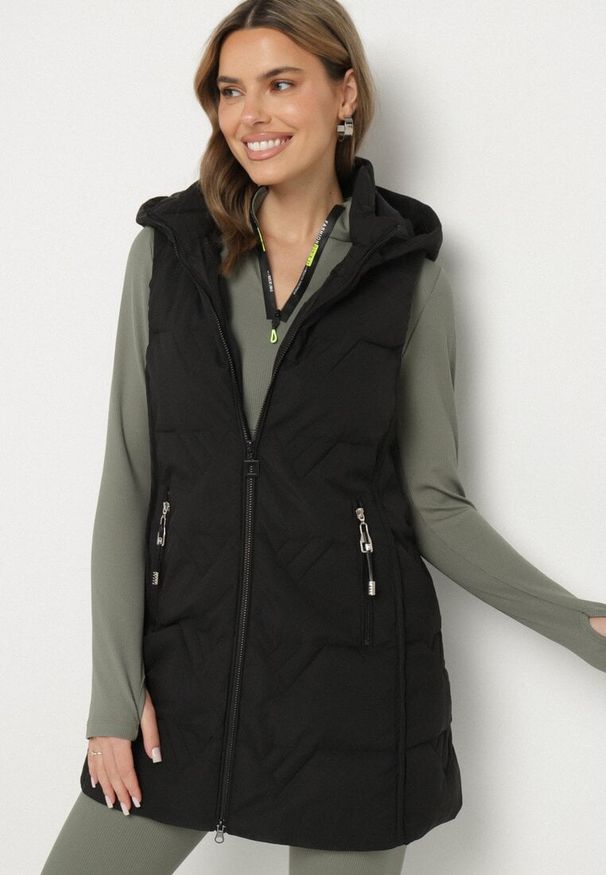 Born2be - Czarna Pikowana Kamizelka z Odpinanym Kapturem Mavalie. Kolor: czarny. Materiał: jeans. Wzór: aplikacja. Styl: elegancki