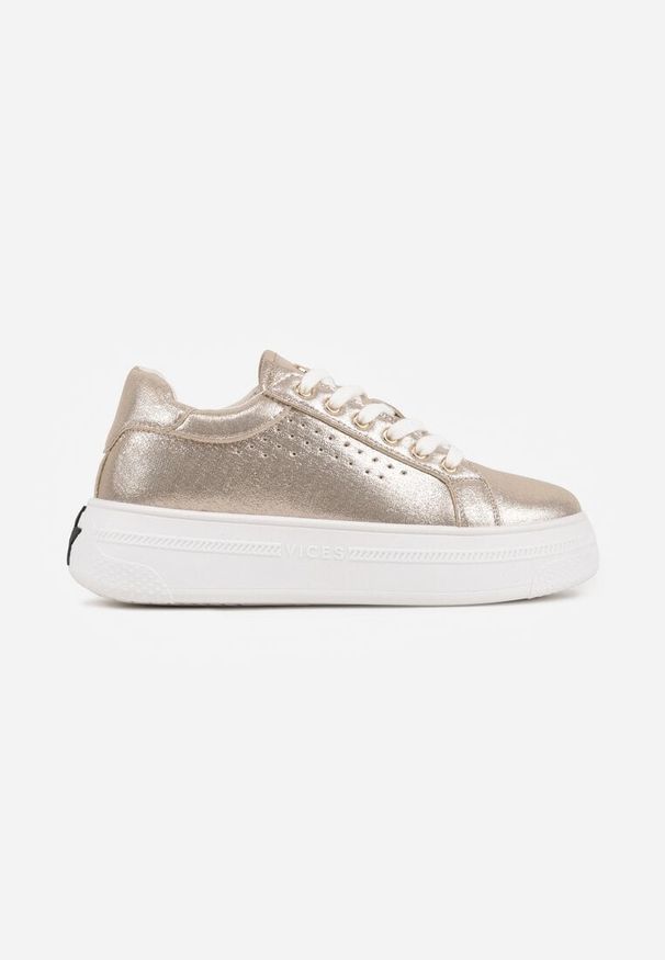 Renee - Złote Sneakersy VICES Ozdobione Gwiazdą i Błyszczącą Wstawką Oranatta. Okazja: na co dzień. Kolor: złoty. Materiał: jeans. Wzór: aplikacja