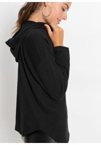 bonprix - Długi shirt oversize z kapturem. Typ kołnierza: kaptur. Kolor: czarny. Długość: długie. Wzór: aplikacja. Styl: rockowy #3