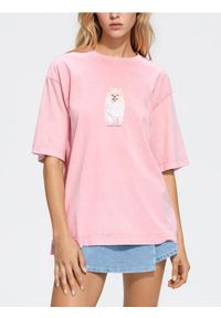 Reserved - Bawełniany t-shirt z nadrukiem - różowy. Kolor: różowy. Materiał: bawełna. Wzór: nadruk