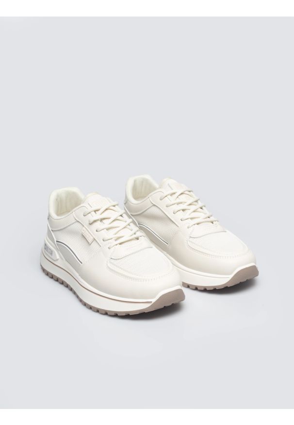 Big-Star - Sneakersy damskie ze skóry ekologicznej beżowe NN274A088 801. Okazja: na co dzień, na spacer. Nosek buta: okrągły. Kolor: beżowy. Materiał: skóra ekologiczna. Wzór: gładki. Sport: turystyka piesza