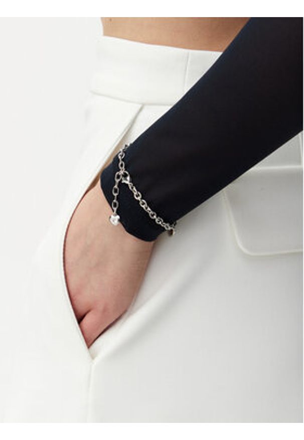 Guess Bransoletka JUBB05 217JW Srebrny. Materiał: metalowe. Kolor: srebrny
