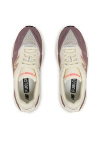 New Balance Buty do biegania FuelCell Rebel v5 WFCXLJ5 Beżowy. Kolor: beżowy. Materiał: materiał #4