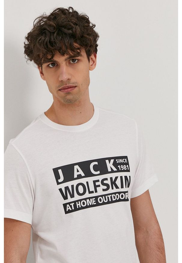 Jack Wolfskin - T-shirt. Okazja: na co dzień. Kolor: biały. Wzór: nadruk. Styl: casual