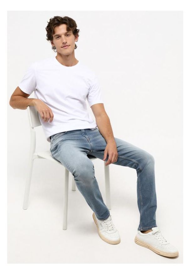 Męskie Spodnie Jeansowe Mustang Style Vegas Slim Denim Blue 1013707 5000 583