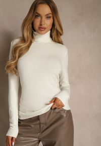 Renee - Jasnobeżowy Golf z Bawełną w Klasycznym Stylu Reiredia. Typ kołnierza: golf. Kolor: beżowy. Materiał: bawełna. Styl: klasyczny #5