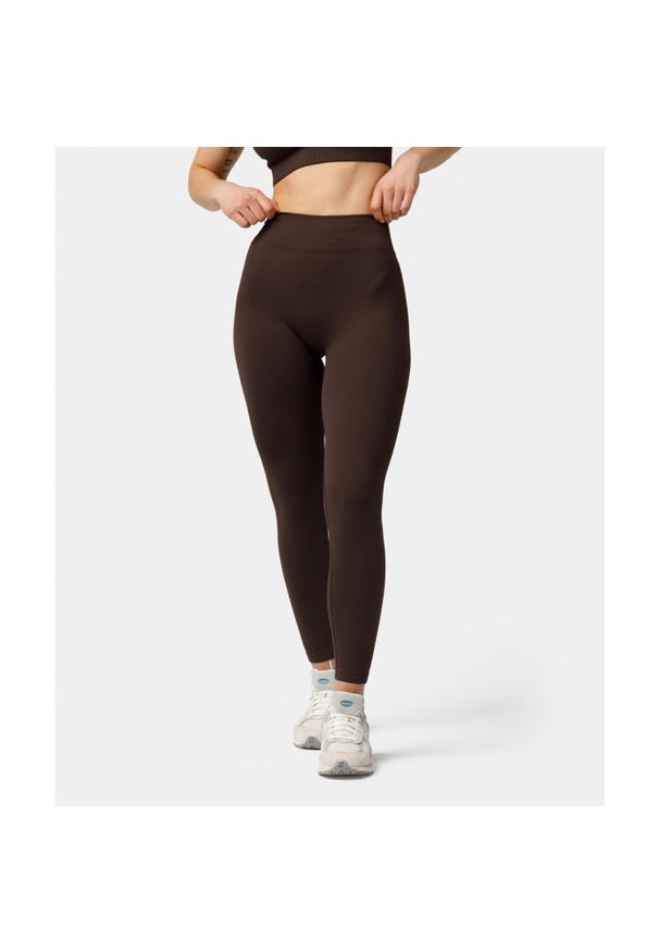 Legginsy bezszwowe push-up Carpatree Elite brązowe. Stan: podwyższony. Kolor: brązowy. Materiał: skóra, elastan