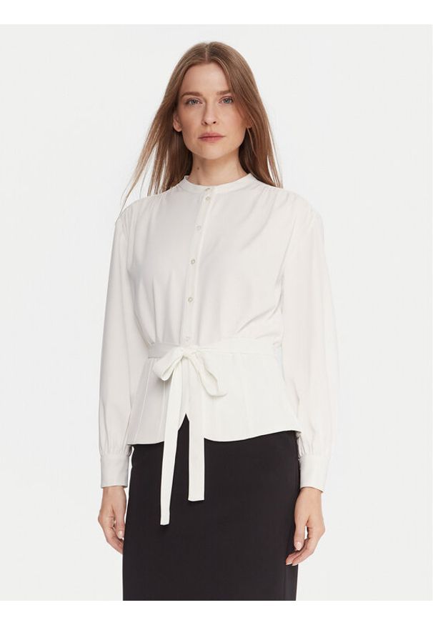 French Connection Koszula 72ZBU Biały Regular Fit. Kolor: biały. Materiał: syntetyk