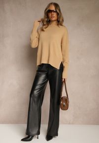 Renee - Beżowy Gładki Golf Casual Ralloria. Okazja: na co dzień. Typ kołnierza: golf. Kolor: beżowy. Materiał: jeans, prążkowany. Długość rękawa: długi rękaw. Długość: długie. Wzór: gładki. Styl: casual #4