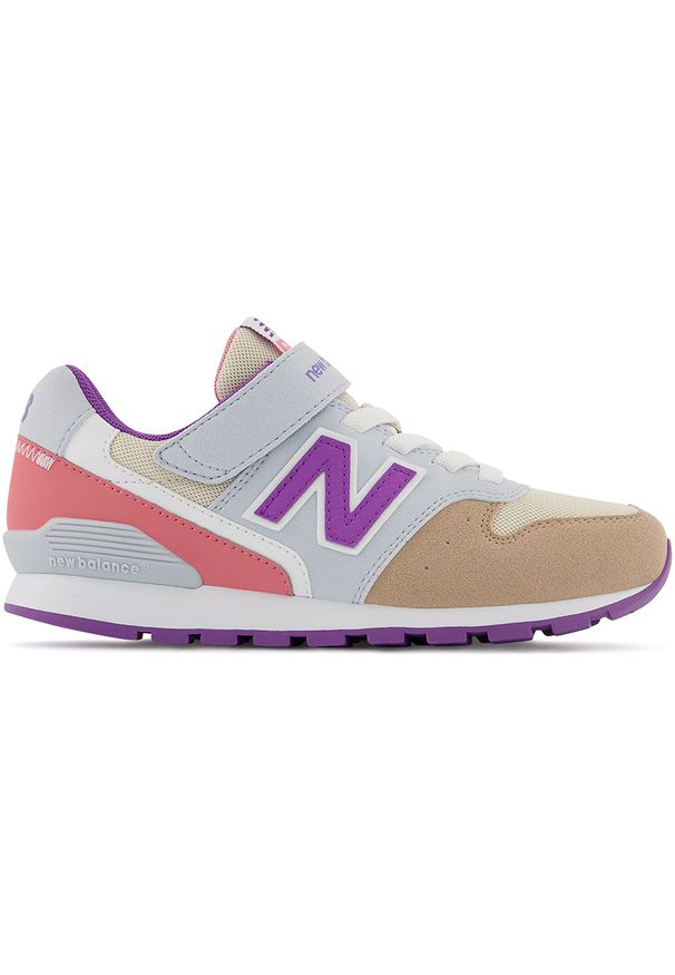 Buty New Balance YV996JF3 – szaro–beżowe. Okazja: na uczelnię, na co dzień. Zapięcie: rzepy. Kolor: wielokolorowy, beżowy, szary. Materiał: materiał, syntetyk, guma. Szerokość cholewki: normalna. Model: New Balance 996