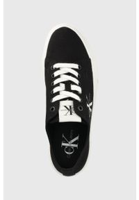Calvin Klein Jeans tenisówki FLATFORM+ CUPSOLE LOW TXT damskie kolor czarny YW0YW01033. Kolor: czarny. Materiał: materiał, włókno, guma. Obcas: na platformie #3
